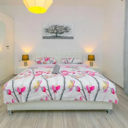 Villa House Antonia By Istrialux *