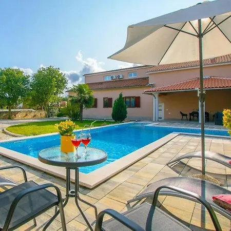 Villa House Antonia By Istrialux